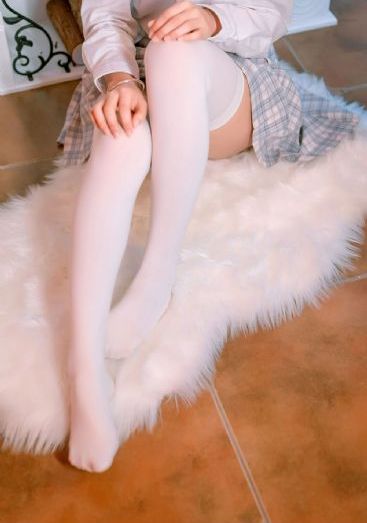 图书室里的女友