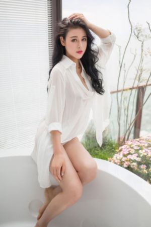 丰满的大胸女朋友5在线观看