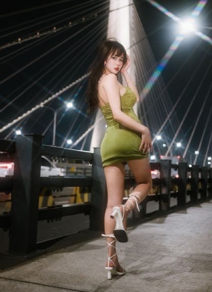 静脉曲张是什么原因引起的
