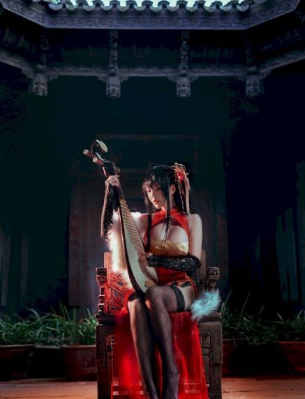 偷偷与邻居做爰完整视频